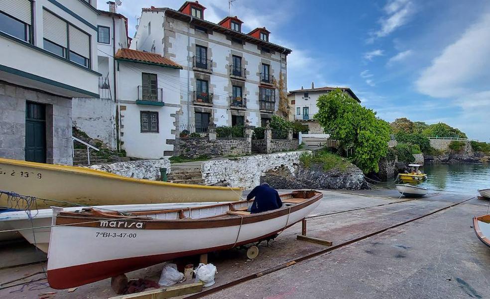 «Mundaka es un buen ejemplo de pueblo marinero»