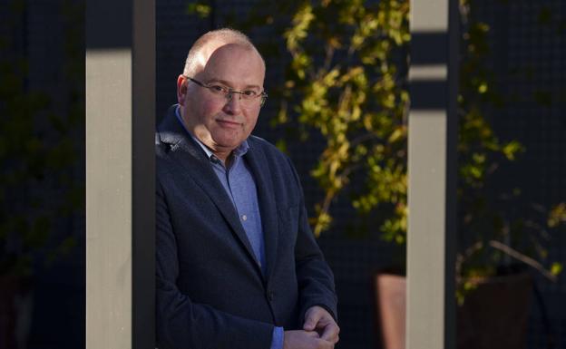 «El PNV tiene que ser consciente de que el PSOE le trata de sustituir por EH Bildu»