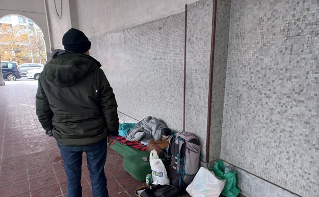 «O mi perro entra conmigo o renuncio a dormir en el refugio de Basauri»