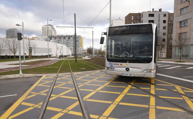 Tuvisa perderá «10.000 viajeros diarios» con la llegada del tranvía a Salburua