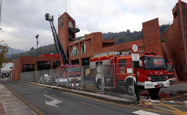 Llodio cede la parcela para ampliar el parque de bomberos
