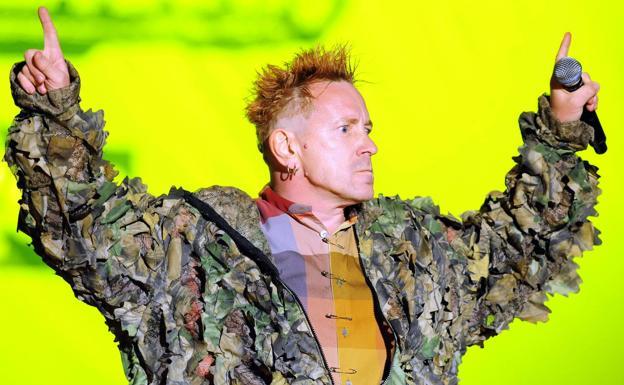 Los irlandeses dan la espalda a John Lydon