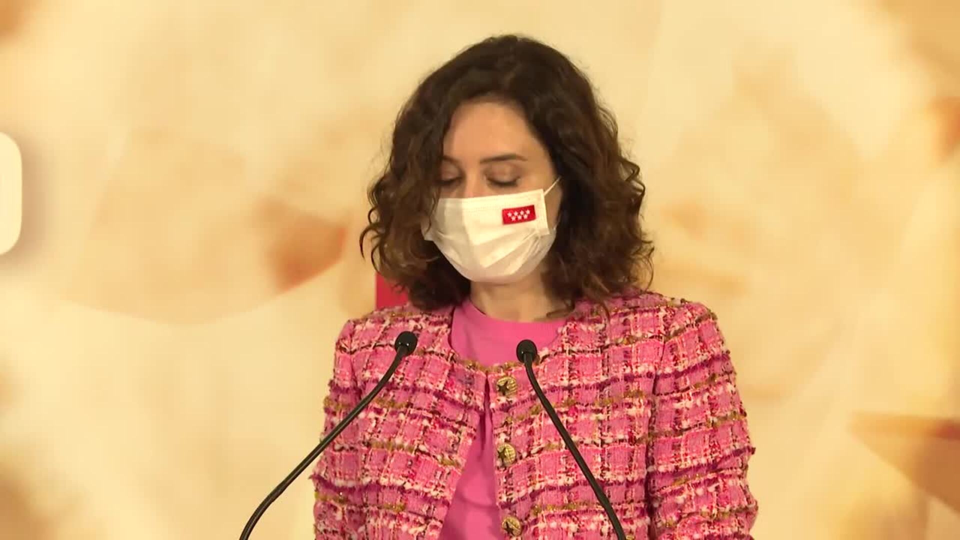 Ayuso afirma que el objetivo es incluir exoesqueletos en hospitales con ...