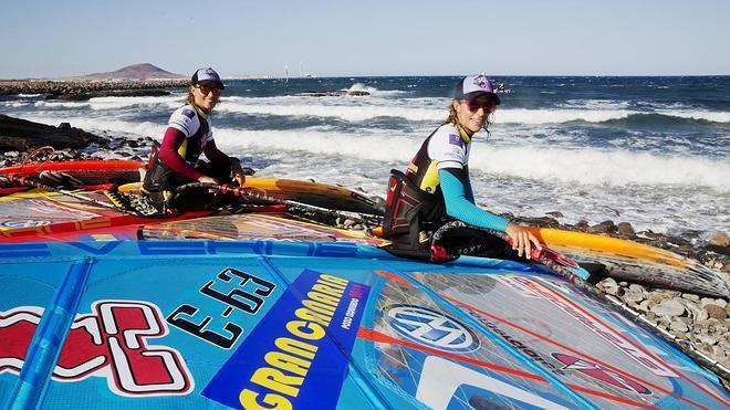 Juntas en la cresta de la ola
