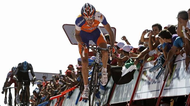 Robert Gesink abandona la Vuelta por cuestiones personales