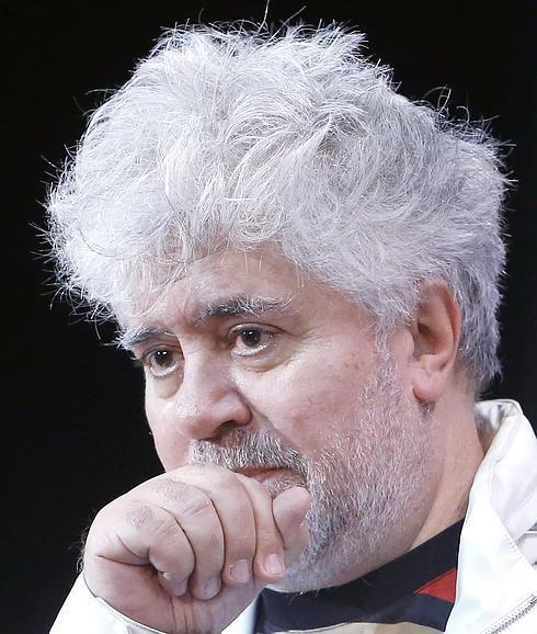 Almodóvar pide perdón a los preferentistas gallegos