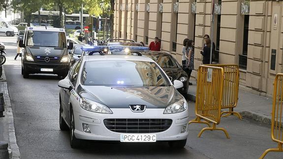 La Guardia Civil detiene a uno de sus agentes por el chivatazo a Granados