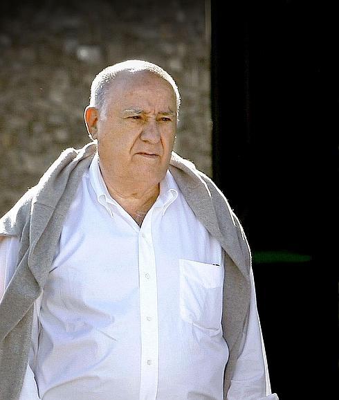 La Fundación Amancio Ortega dona 20 millones a Cáritas y otros cuatro a Bancos de Alimentos