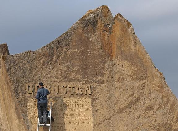 Bakú, al calor del fuego