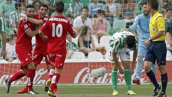 El Sporting regresa a Primera y el Racing de Santander desciende a Segunda B