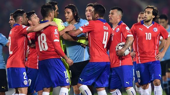 La doble cara del fútbol chileno