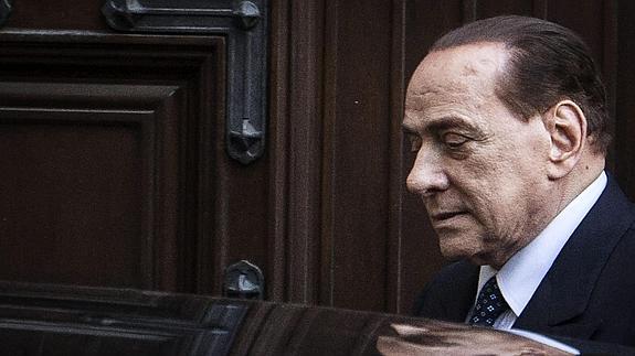 Berlusconi, condenado a tres años de prisión por corrupción