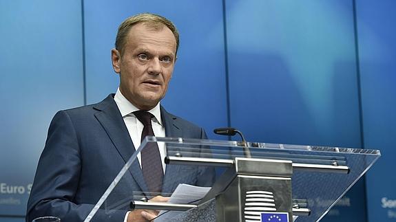 Tusk pide a Tsipras que presente hoy propuestas «concretas y realistas»