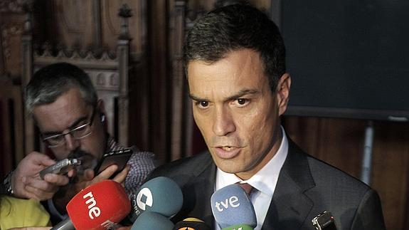 Pedro Sánchez, a Rajoy: «Hay silencios que resultan confesiones»