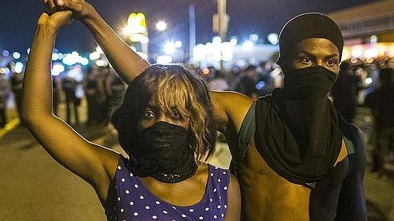 Cerca de 150 detenidos en Ferguson en el aniversario del asesinato de Michael Brown