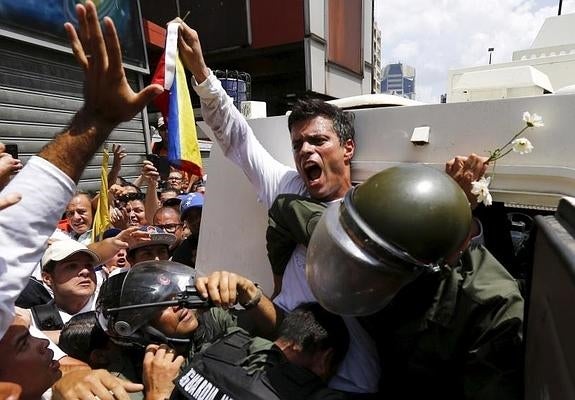 El opositor venezolano Leopoldo López, condenado a 13 años y 9 meses de cárcel