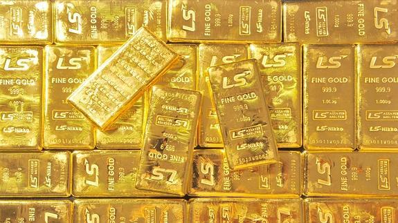 Breve y leve recuperación del oro