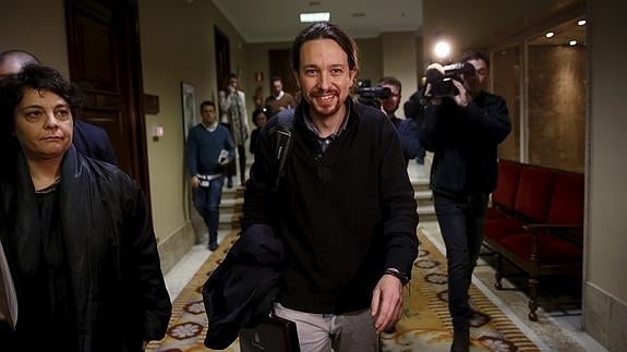 Podemos pide que sus socios tengan grupo parlamentario propio