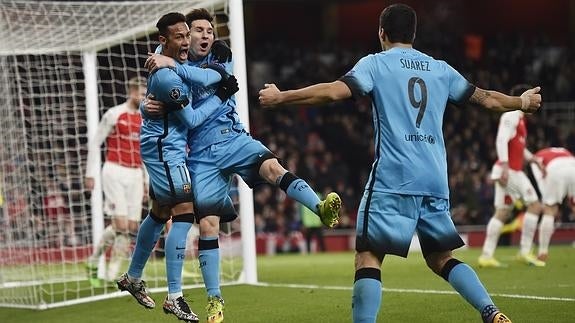 El Barça asalta el Emirates Stadium