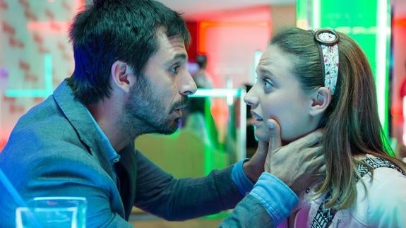 «El teatro te da más libertad porque es menos caro»