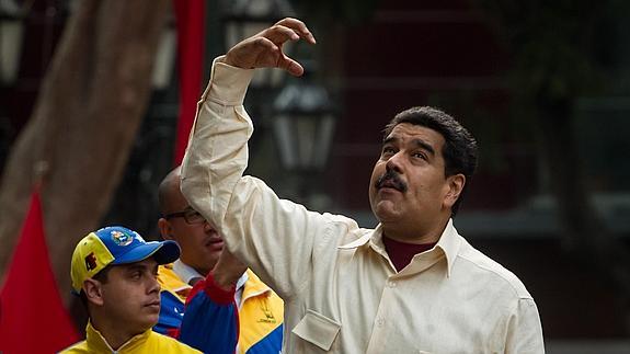 Venezuela sufrirá cortes de electricidad de cuatro horas diarias durante 40 días