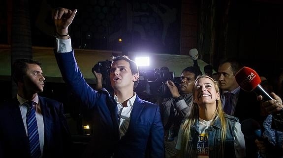 Rivera se enfrentará a quien quiera imponer a España el modelo venezolano