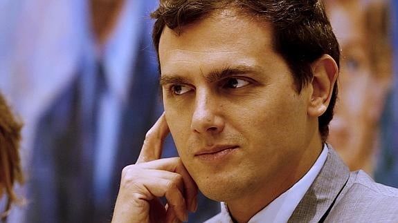 Rivera avisa al presidente de Murcia de que tendrá que dimitir si es imputado