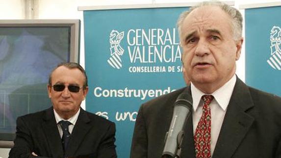 La Comunidad Valenciana retira doce placas con los nombres de Blasco o Fabra