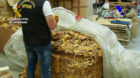 Incautadas 95 toneladas de tabaco de contrabando en Granada