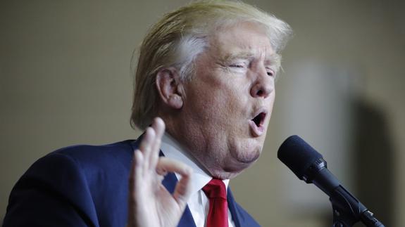 Donald Trump dice que Hillary Clinton es «el diablo»