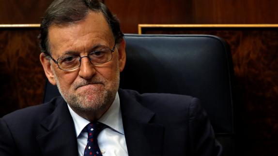 Rajoy no dará un paso atrás ni renunciará a la investidura por «una razón democrática»