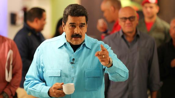 Maduro da por «muerto» el revocatorio