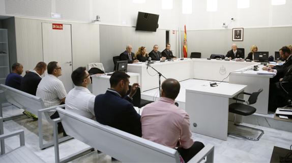 Condena a seis meses de cárcel a los miembros de la red de dopaje del doctor Beltrán