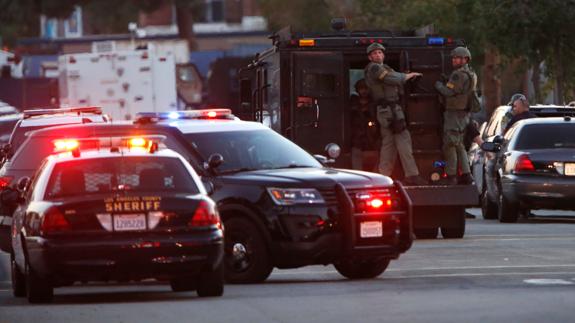 Un muerto y tres heridos en un tiroteo cerca de un colegio electoral en California