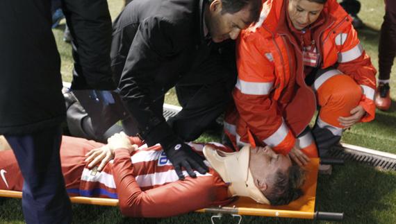 Fernando Torres da un tremendo susto en Riazor