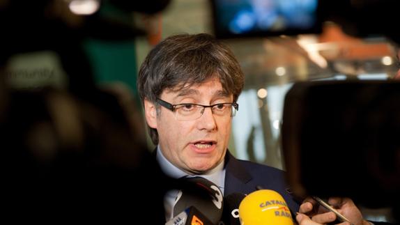 Puigdemont se aferra otra vez al paralelismo entre Cataluña y la independencia de Escocia