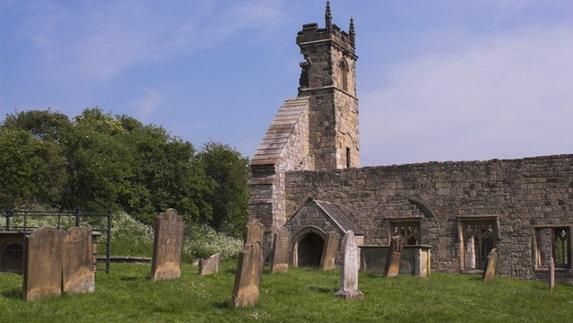 Wharram Percy, la aldea medieval que detenía a los resucitados