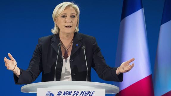 Le Pen critica el «viejo frente republicano» que llama a votar contra ella