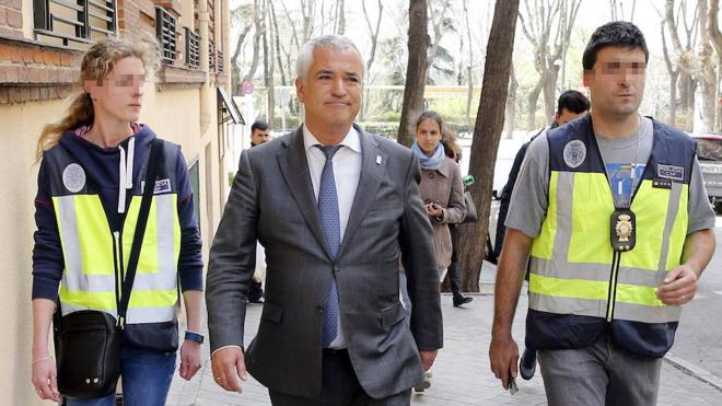 Pineda tuitea desde la cárcel la sentencia de la indemnización a Facua