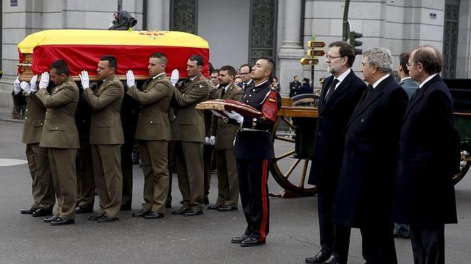 Suárez descansa ya en Ávila