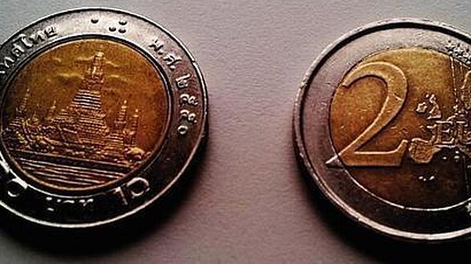 El fraude de las monedas tailandesas de 'dos euros' llega a Vitoria