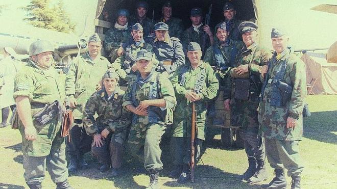 Entre gudaris, paracaidistas alemanes y soldados napoleónicos