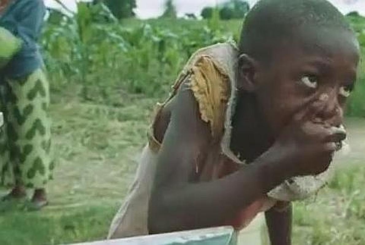 Beben agua limpia por primera vez en su vida