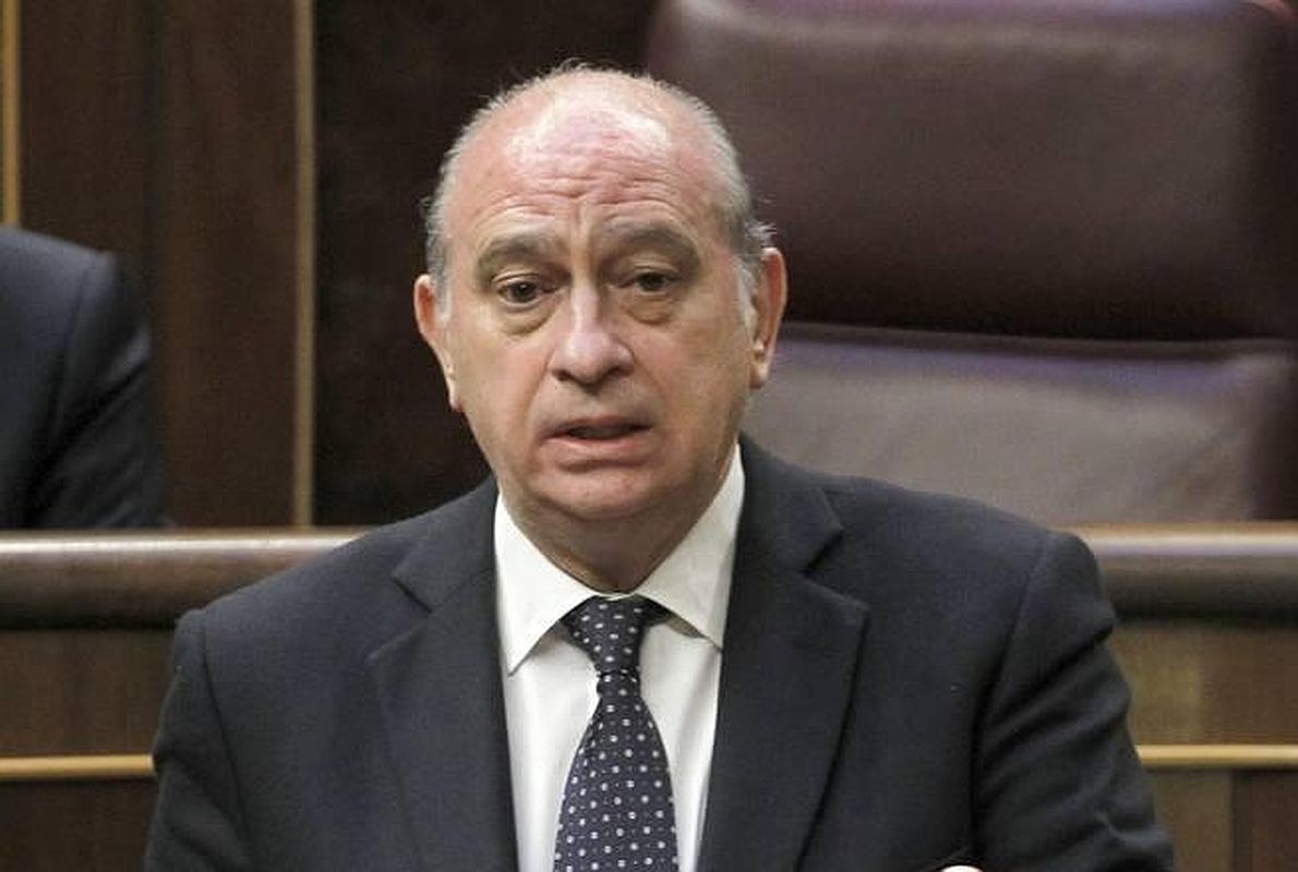 Fernández Díaz reitera que mantendrá la dispersión y elogia la 'vía Nanclares'