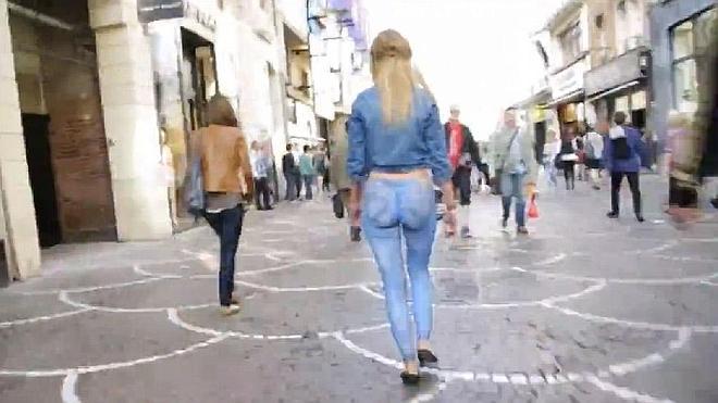 Cómo pasear por la calle semidesnuda sin que nadie se entere