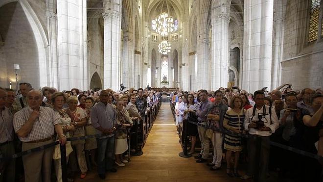 Vitoria recupera su vieja Catedral