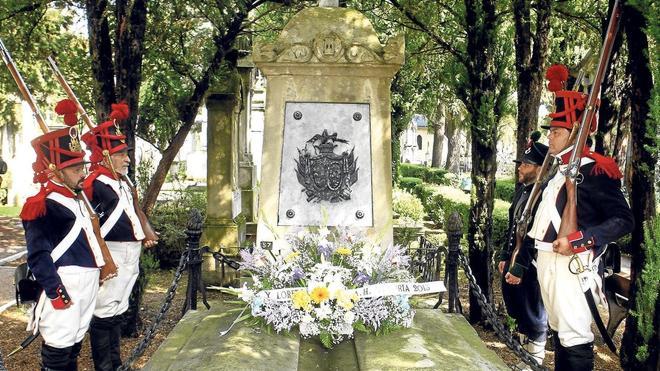 Júndiz, el cerro de las amapolas