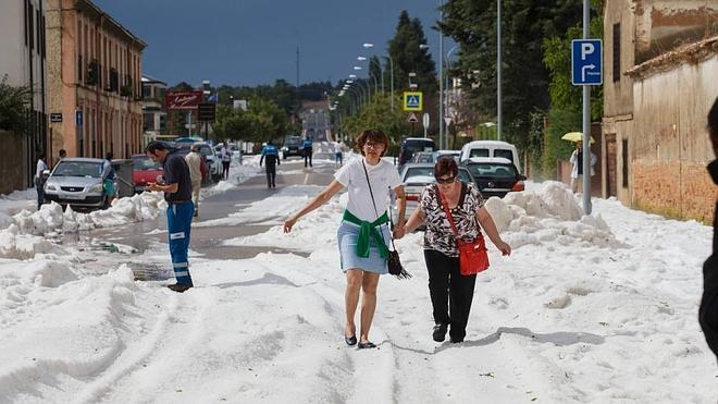 Medio metro de granizo cubre de blanco un pueblo de Soria en pleno mes de julio