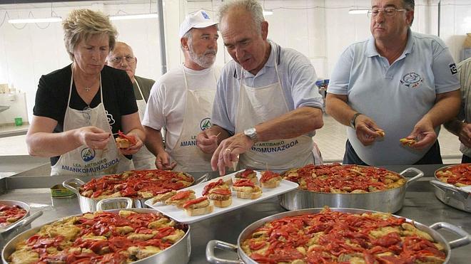 Marmitako en Lekeitio, el maratón de Galarleiz y fin de 'los cármenes' en Santurtzi y Barakaldo