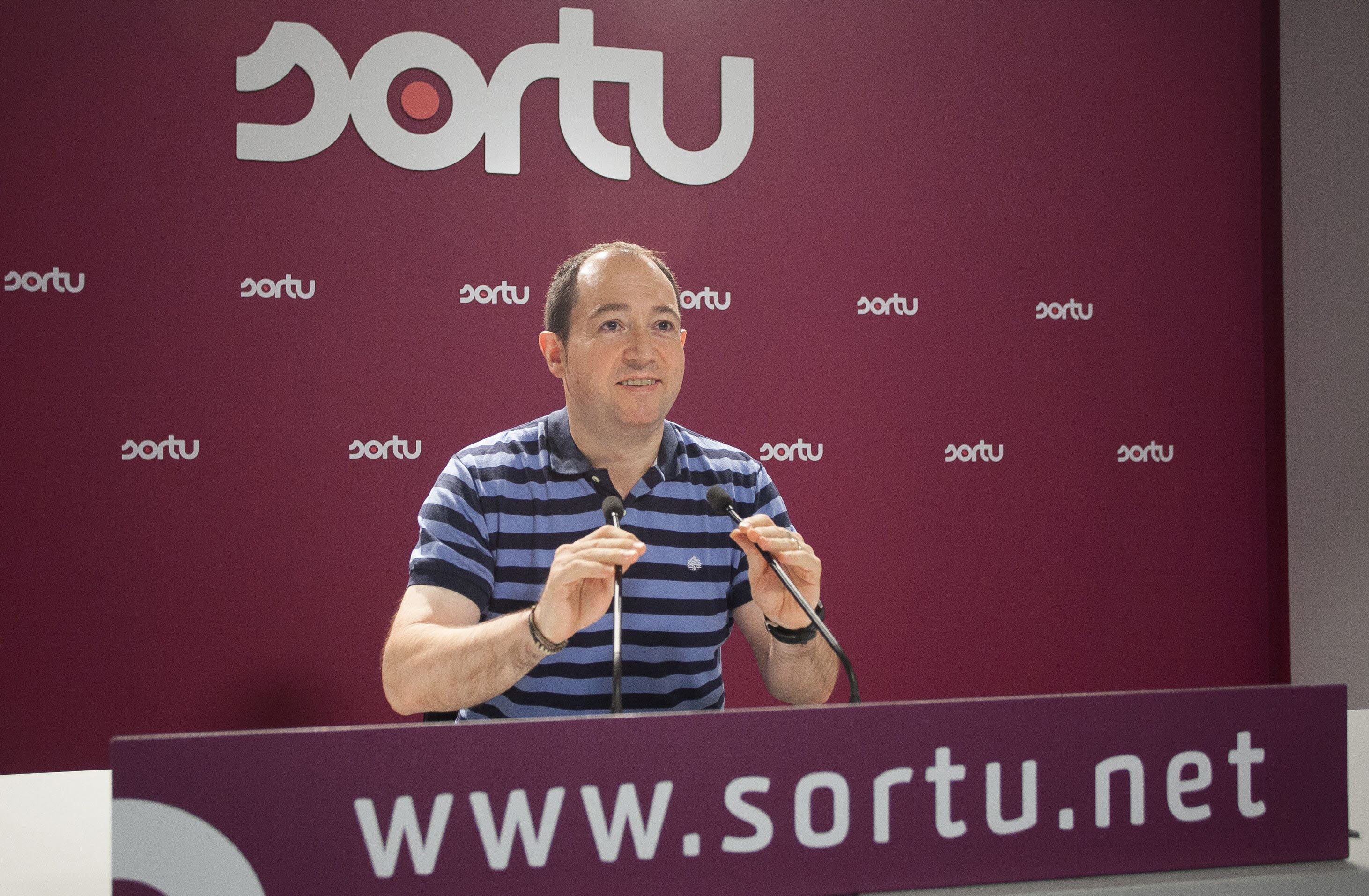 Sortu destaca que ETA ha dejado de ser ya "un actor armado"